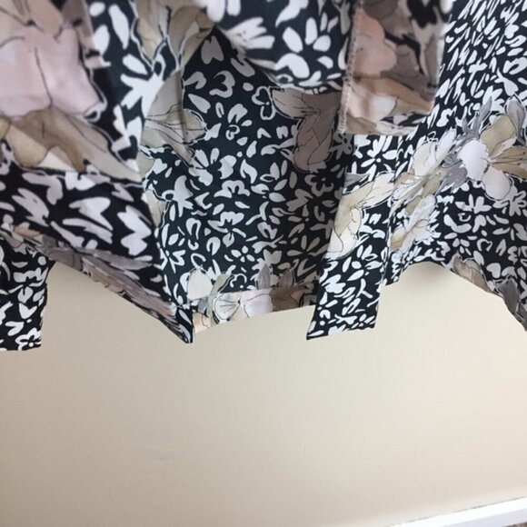 Vintage Inspired Floral Neck Tie Detail Blouse - Picture 6 of 8